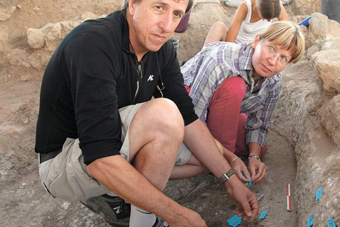 Looking for a Wider View of History, Israeli Archaeologists are Zooming In