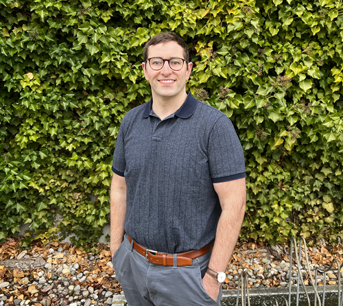 Revolving Doors And Efficient Engines How Proteins Escape A Molecular Tangle 2